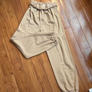 New Jeans Minji Same Style Tan Jogger Pants